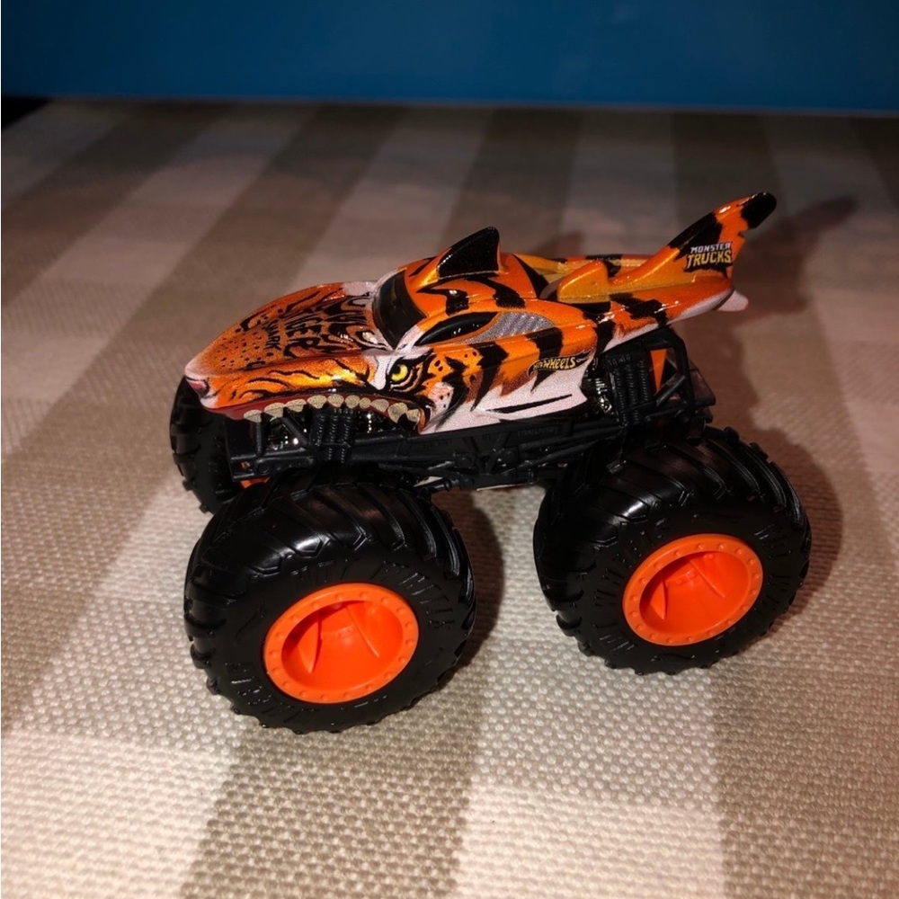 BRAND NEW Tiger Shark Hot Wheels Monster Truck